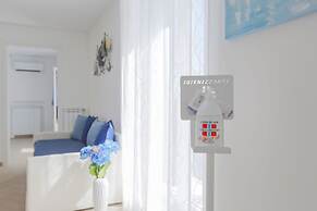 SeaView Sorrento Apartment by the sea with terrace