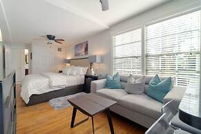 The Savannah Apartment, Downtown, Restaurants, Pool, Beach, Cafes, The