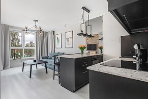 Apartments Grunwaldzka 49 by Renters
