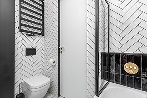 Apartments Grunwaldzka 49 by Renters