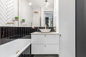Apartments Grunwaldzka 49 by Renters