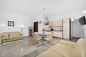 Apartments Lesna 17 by Renters