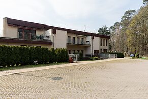 Apartments Lesna 17 by Renters