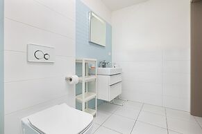 Apartments Five Seas by Renters