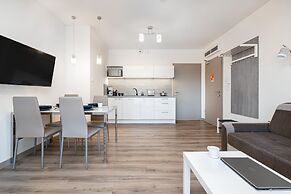 Apartments Five Seas by Renters