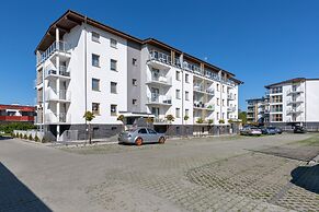 Marine Apartment 9B by Renters