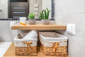 Amber Estate III Apartments by Renters