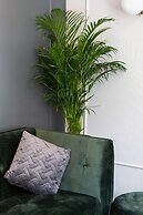 Kosciuszki Square Apartment by Renters