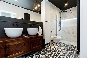 Kosciuszki Square Apartment by Renters