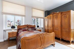 Kosciuszki Square Apartment by Renters