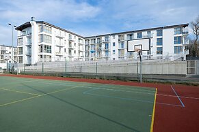 Sunny Terraces Apartments by Renters