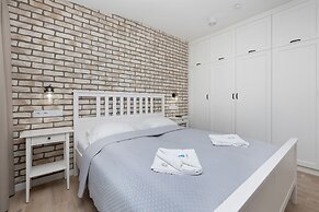 Sunny Terraces Apartments by Renters