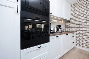 Sunny Terraces Apartments by Renters