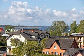 Sunny Terraces Apartments by Renters