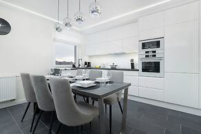Sunny Terraces Apartments by Renters