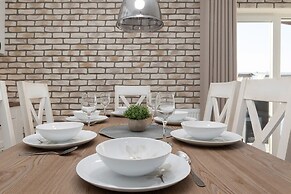 Sunny Terraces Apartments by Renters