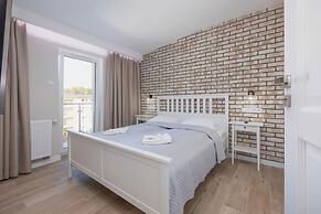 Sunny Terraces Apartments by Renters