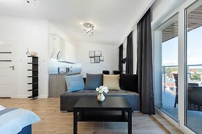 Sunny Terraces Apartments by Renters