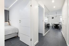 Sunny Terraces Apartments by Renters