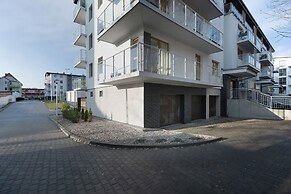 Sunny Terraces Apartments by Renters