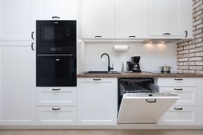Sunny Terraces Apartments by Renters