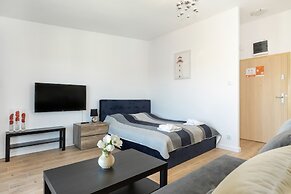 Sunny Terraces Apartments by Renters