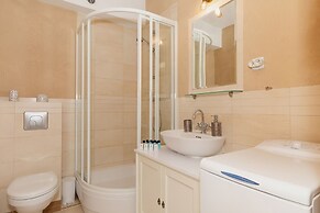Apartments Spacerowa 2 by Renters