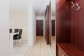 Riverside Apartments by Renters