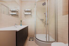 Riverside Apartments by Renters