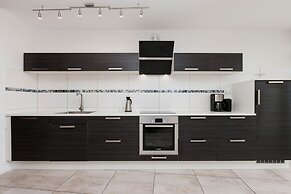 Riverside Apartments by Renters