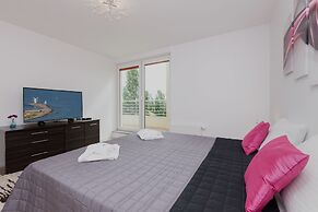 Riverside Apartments by Renters