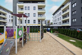 Supreme Apartment Mazowiecka by Renters