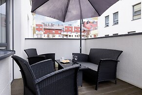 Supreme Apartment Mazowiecka by Renters