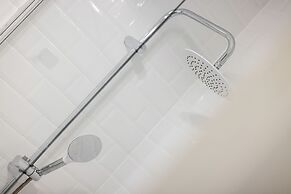 Supreme Apartment Mazowiecka by Renters