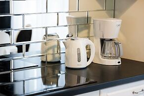 Supreme Apartment Mazowiecka by Renters