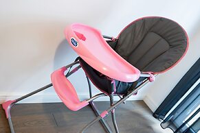 Supreme Apartment Mazowiecka by Renters