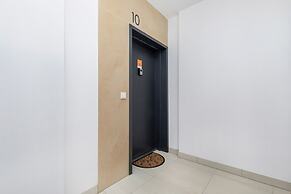 Sunny Rewal Apartments by Renters
