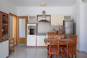 Apartments K & N
