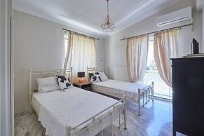 Harmony Vale- Anavissos