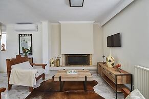 Harmony Vale- Anavissos