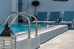 Fira-cave-sleeps 13-parking-pool-pet Friendly