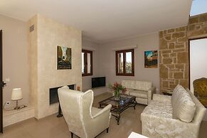 Armonia Seaside Villas