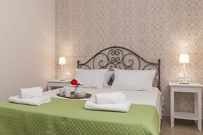 Armonia Seaside Villas