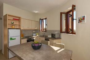 Armonia Seaside Villas