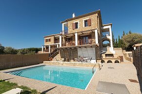 Armonia Seaside Villas