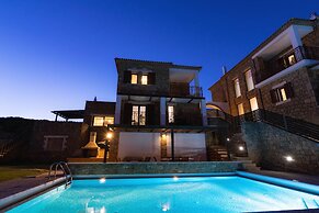 Armonia Seaside Villas