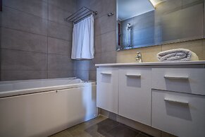 Armonia Seaside Villas