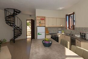 Armonia Seaside Villas