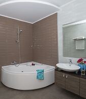 Armonia Seaside Villas