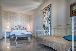 Armonia Seaside Villas